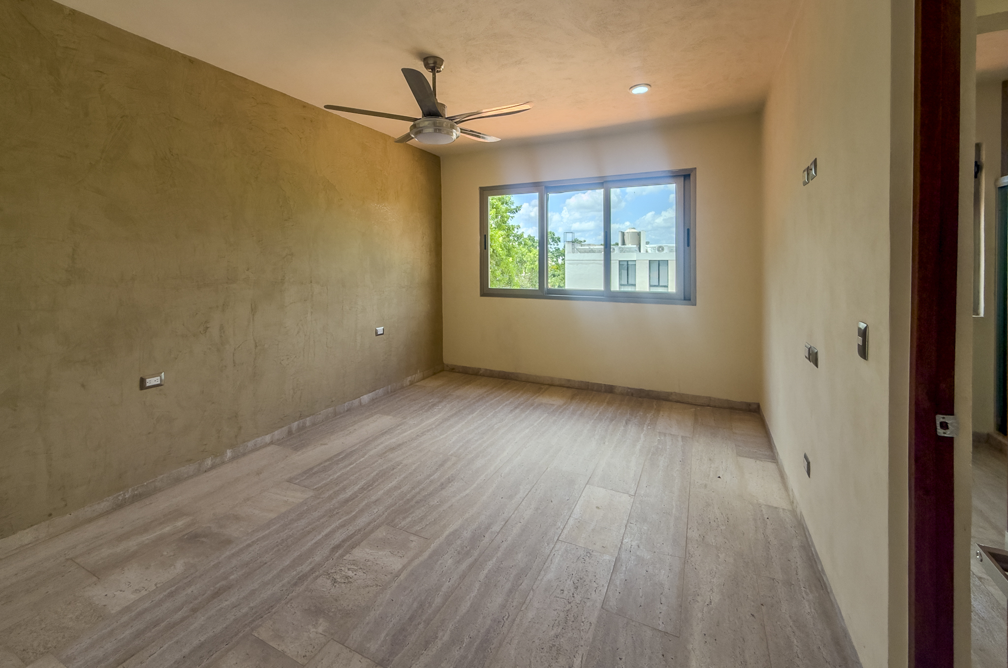 2034-55193-_Casa-en-venta-ubicada-en-Cholul-de-4-habitaciones-alberca-en-privada_(56).jpg