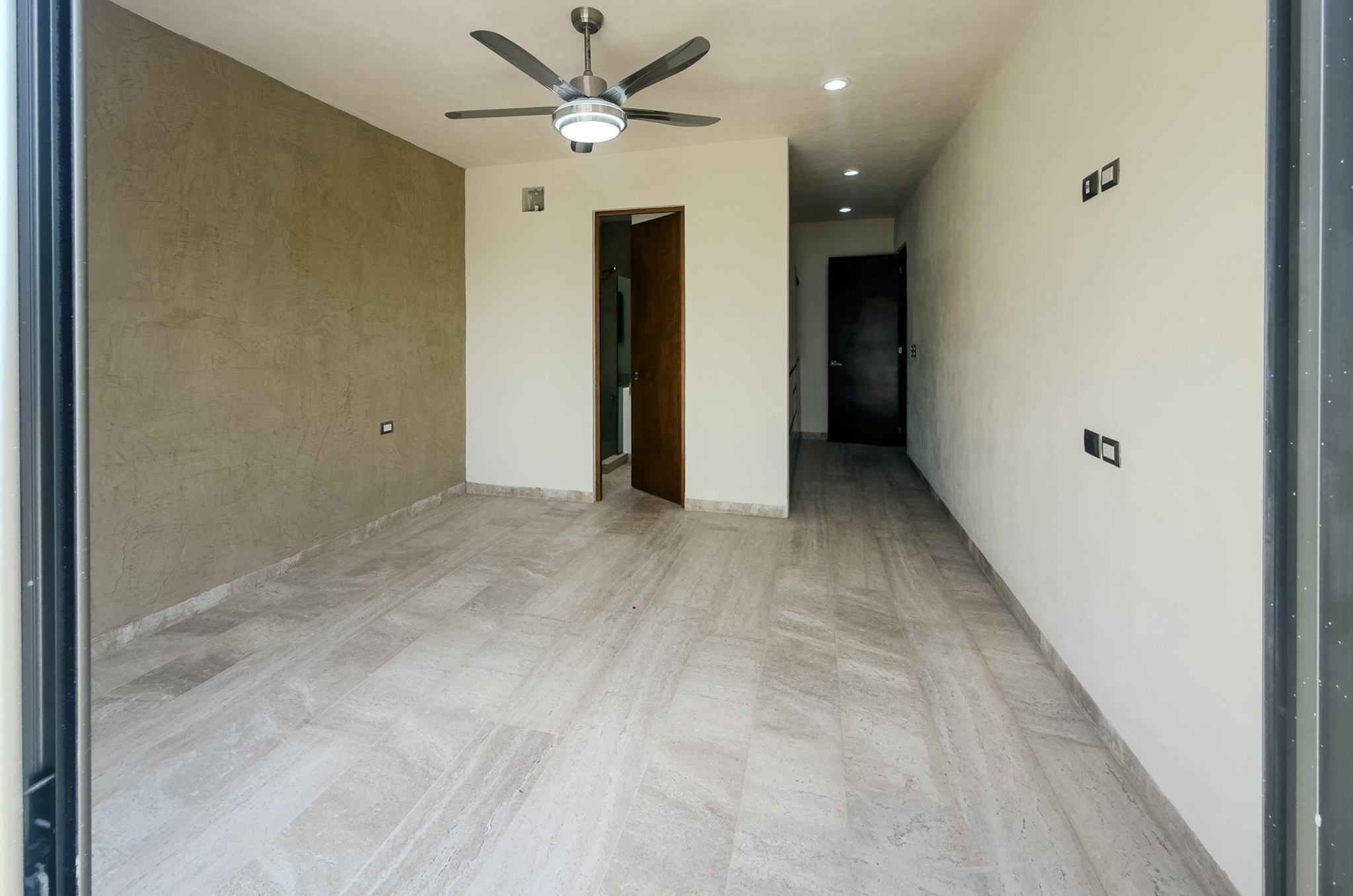 2034-55204-_Casa-en-venta-ubicada-en-Cholul-de-4-habitaciones-alberca-en-privada_(66).jpg