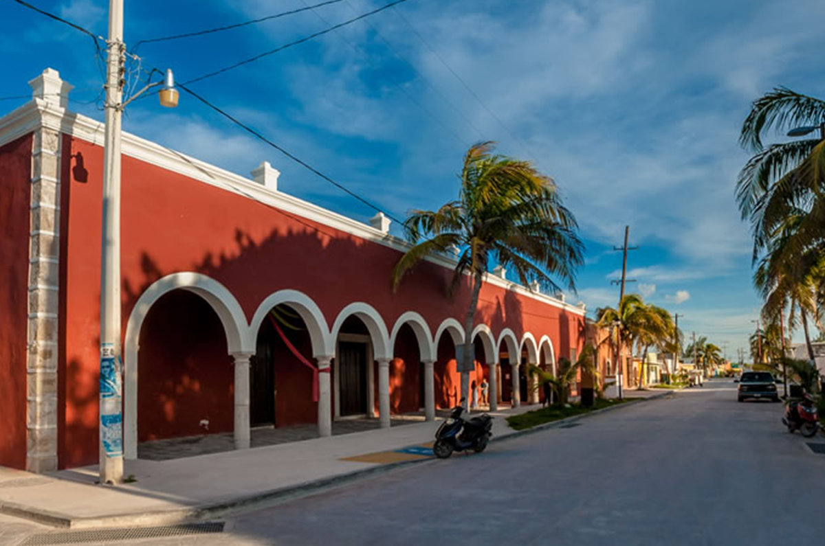 Terreno en privada con amenidades y Club de Playa cerca de Sisal, Yucatán |  Senda Bienes Raíces