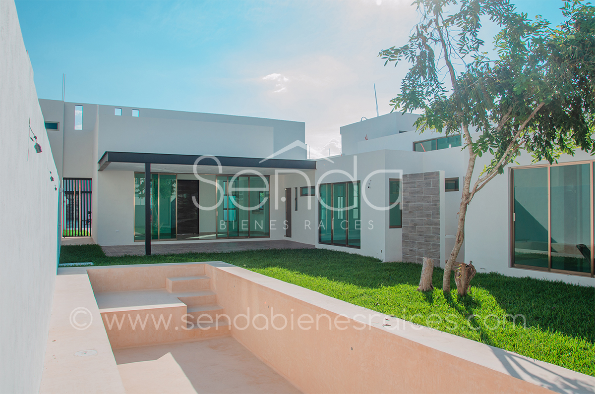 741-23403-21KG-13_-_Casa_en_venta_de_un_piso_en_esquina_con_piscina_y_terreno_grande_en_Merida_norte-26.jpg