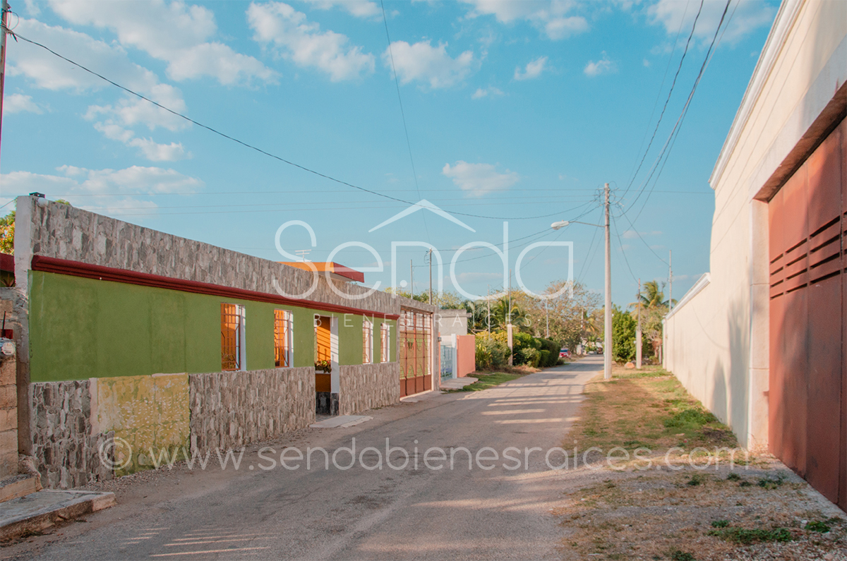 753-19951-21KG-14-Casa-de-una-planta-en-venta-tipo-Hacienda-con-jardin-y-alberca-_grande-Conkal-02.jpg