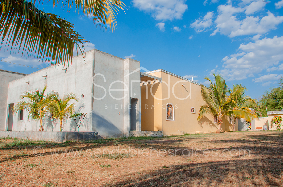 753-19970-21KG-14-Casa-de-una-planta-en-venta-tipo-Hacienda-con-jardin-y-alberca-_grande-Conkal-031.jpg