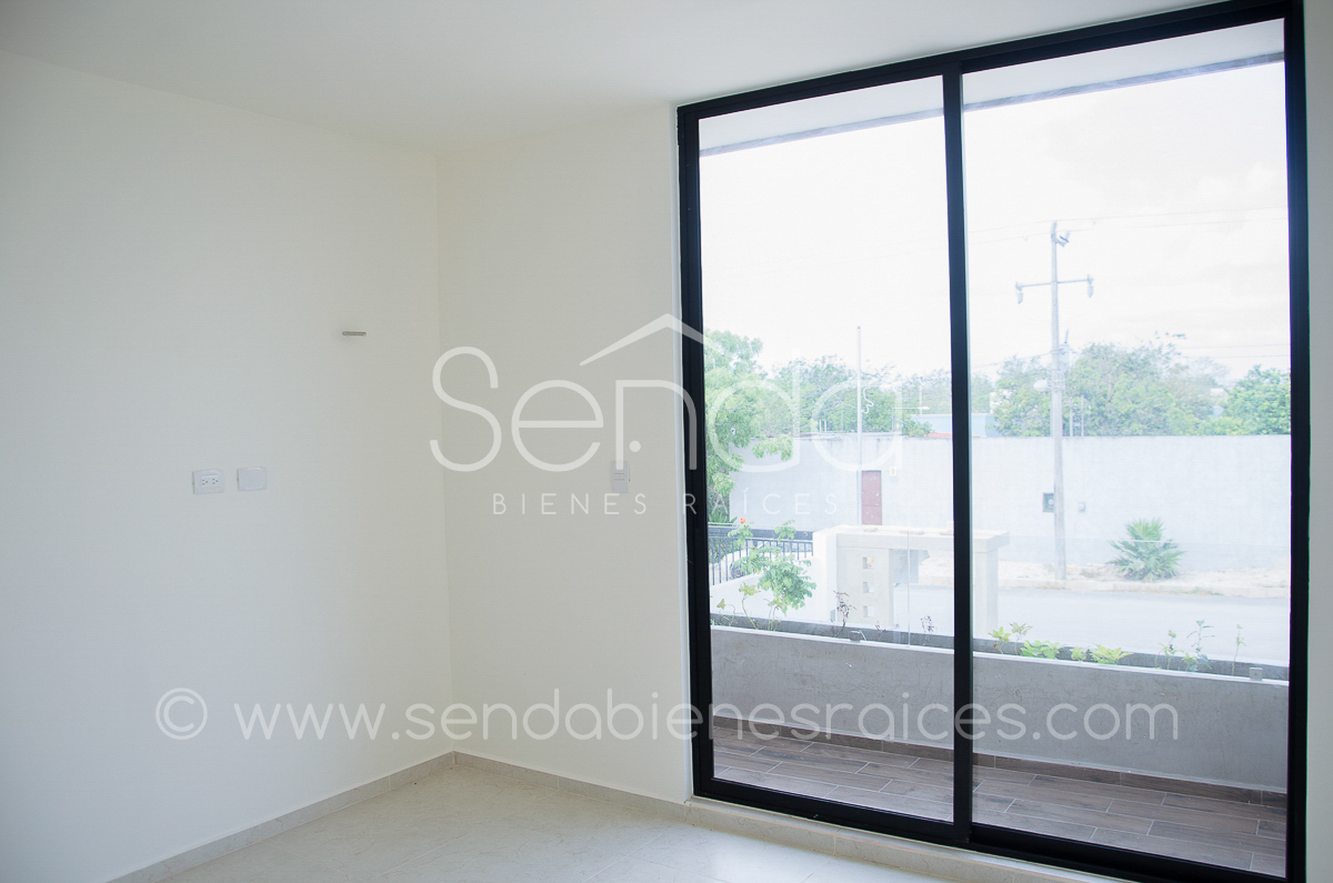 Casa en venta en Dzitya al norte de Mérida. Con 3 habitaciones y piscina. |  Senda Bienes Raíces