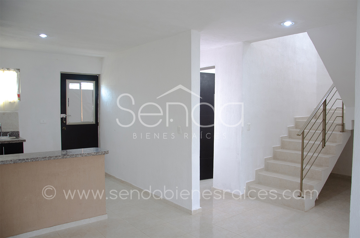 882-23226-21JC-40_-_Renta_de_casa_en_Residencial_los_Heroes_Merida_de_3_habitaciones_sin_amueblar-22.jpg