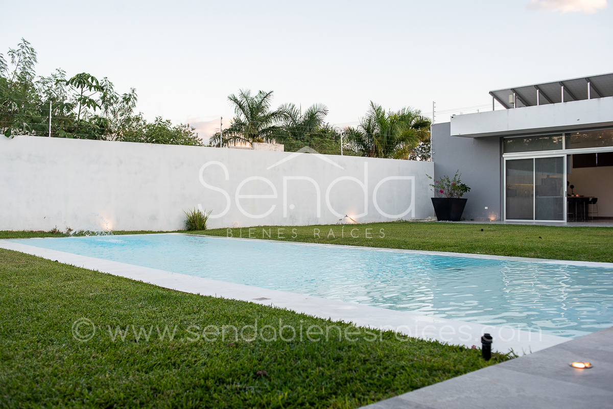 903-24367-residencia-en-venta-una-planta-en-cholul-al-norte-de-merida-47.jpg