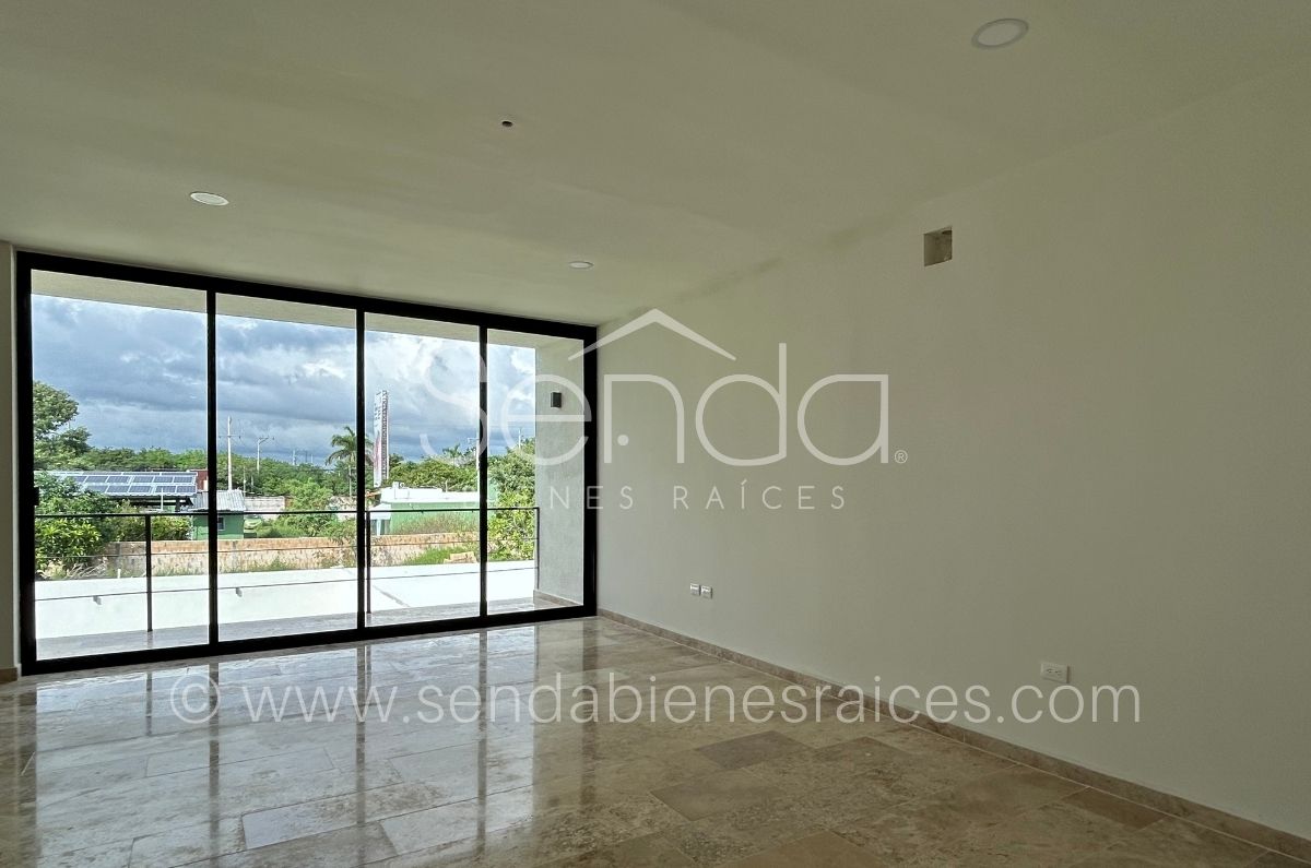 944-41788-Casa-de-3-Recamaras-mas-Estudio-con-Alberca-en-el-Norte-de-Merida-MA-17.jpg