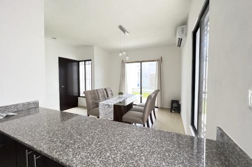 1293-36559-Casa-en-Renta-2-habitaciones-Gran-Santa-Fe-Norte-Merida-13.jpg