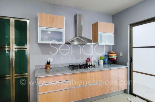 1311-37272-Casa-en-venta-en-Altabrisa-Merida-en-privada-San-Remo-Blanc-con-3-habitaciones-26.jpg