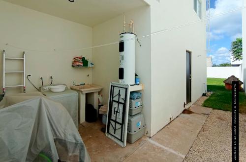 1327-38033-Casa-en-venta-de-3-habitaciones-en-privada-Salomea-Conkal-8.jpg