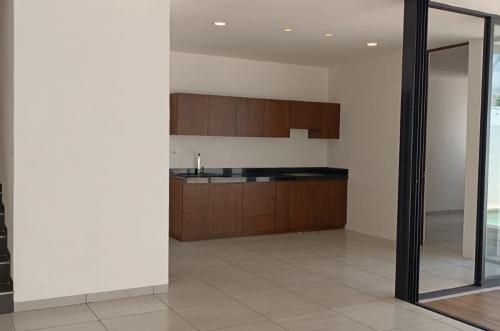1348-38523-Casa-en-venta-en-Ibiza-Residencial-con-alberca-y-roof-garden-6.jpg