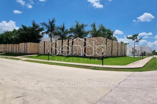 1405-40245-Casa-Kiin-en-Venta-en-Merida-Zentura-con-recamara-en-planta-baja-y-alberca-5.jpg