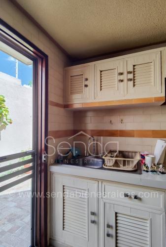 1409-40286-Casa-en-venta-Chuburna-Merida-con-3-habitaciones-y-cuarto-de-servicio-Buen-precio-13.jpg