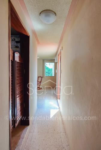 1409-40304-Casa-en-venta-Chuburna-Merida-con-3-habitaciones-y-cuarto-de-servicio-Buen-precio-32.jpg