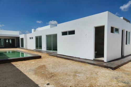 1426-40545-Casa-de-una-planta-con-alberca-en-venta-en-Dzitya-Merida-14.jpg