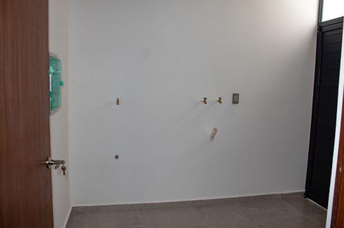 1433-40709-4.jpg