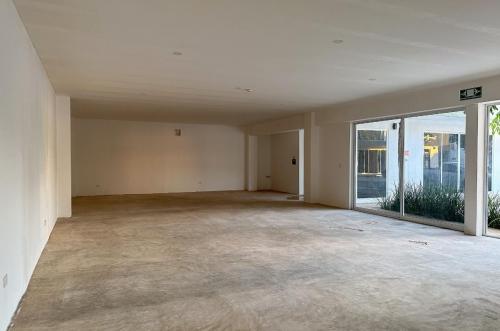 1470-41494-1431-40620-Local-comercial-en-renta-sobre-avenida-Yucatan-en-el-norte-de-Merida-4.jpg