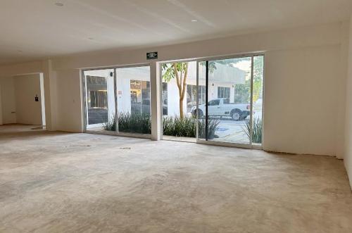 1470-41495-1431-40617-Local-comercial-en-renta-sobre-avenida-Yucatan-en-el-norte-de-Merida-2.jpg