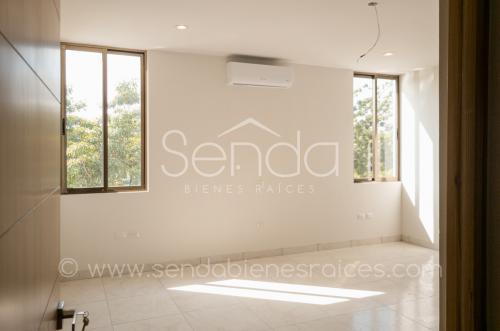 1477-42075-Casa-Castellana-en-venta-de-4-habitaciones-equipada-en-Parque-Natura-Merida-HMA14.jpg