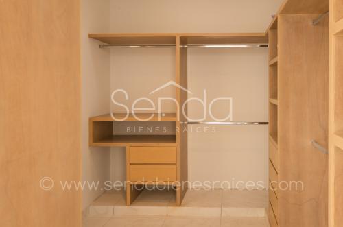 1477-42077-Casa-Castellana-en-venta-de-4-habitaciones-equipada-en-Parque-Natura-Merida-HMA16.jpg