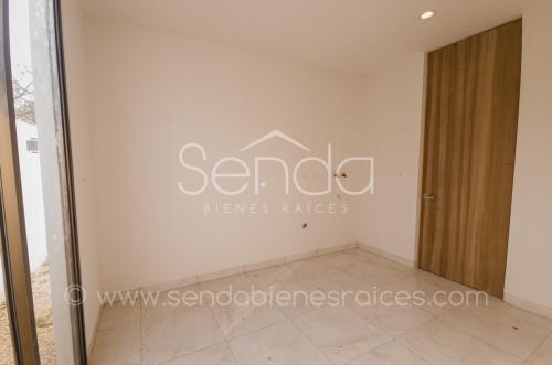 1477-42100-Casa-Castellana-en-venta-de-4-habitaciones-equipada-en-Parque-Natura-Merida-HMA39.jpg