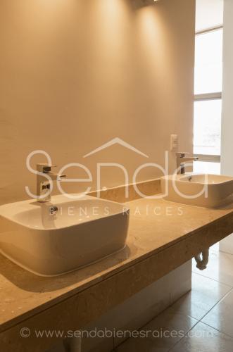 1477-42110-Casa-Castellana-en-venta-de-4-habitaciones-equipada-en-Parque-Natura-Merida-VMA5.jpg