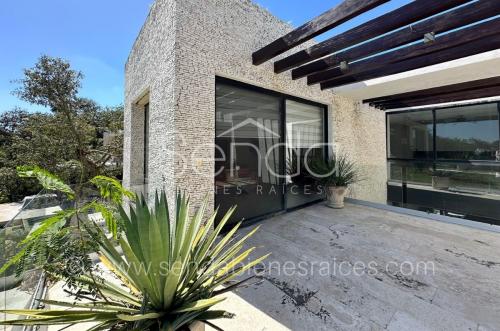 1500-42624-Casa-en-venta-en-el-Yucatan-Country-Club-con-vista-al-campo-de-Golf-MA24.jpg