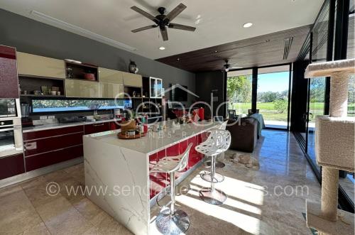1500-42638-Casa-en-venta-en-el-Yucatan-Country-Club-con-vista-al-campo-de-Golf-MA10.jpg