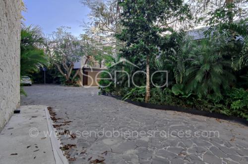 1516-43118-Casa-en-venta-en-Merida-Cholul-en-privada-con-3-recamaras-y-alberca-H_(2).jpg