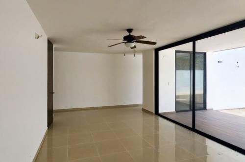 1545-43807-En-venta-casa-de-4-recamaras-en-Privada-Residencial-Amantea-Cholul-(35).jpg