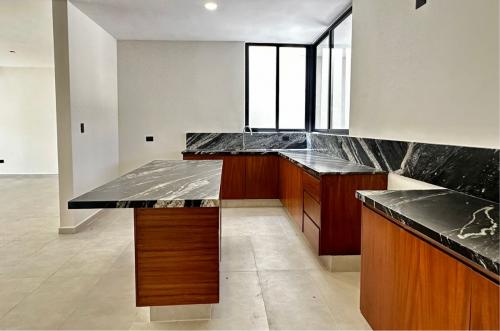 1579-51039-Casa-en-venta-en-Merida-Cholul-Parque-Natura-de-4-recamaras-equipada-con-alberca_(40).jpg