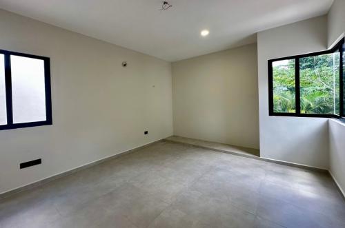 1579-51044-Casa-en-venta-en-Merida-Cholul-Parque-Natura-de-4-recamaras-equipada-con-alberca_(45).jpg
