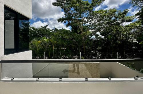 1579-51048-Casa-en-venta-en-Merida-Cholul-Parque-Natura-de-4-recamaras-equipada-con-alberca_(49).jpg