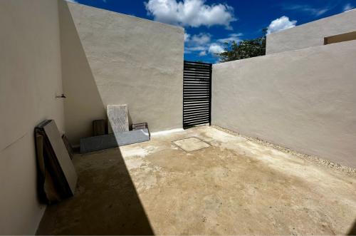 1579-51061-Casa-en-venta-en-Merida-Cholul-Parque-Natura-de-4-recamaras-equipada-con-alberca_(36).jpg