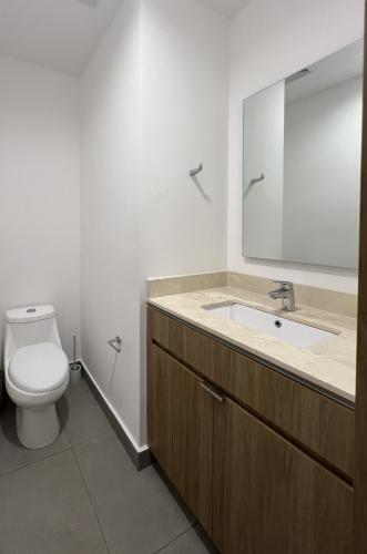 1604-55245-Departamento-en-Venta-en-Via-Montejo-de-3-Recamaras-Equipado_(12).jpg
