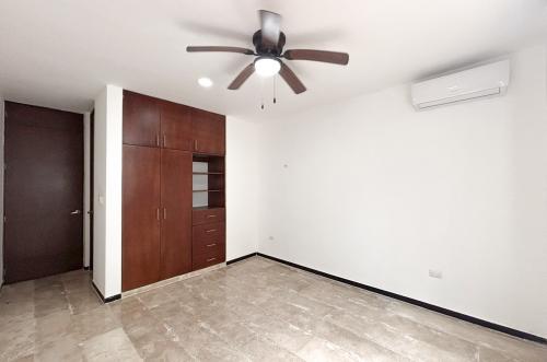 1677-46584-Departamento-en-renta-Deck-15-en-Benito-Juarez-Norte-Merida_(14).jpg