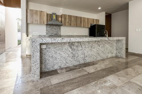 1697-48570-Casa-en-venta-en-Viladiu-Cholul-con-alberca-y-cocina-integral_(1).jpg