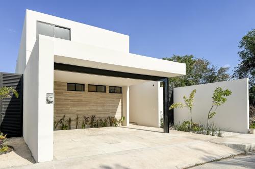1697-48571-Casa-en-venta-en-Viladiu-Cholul-con-alberca-y-cocina-integral_(3).jpg