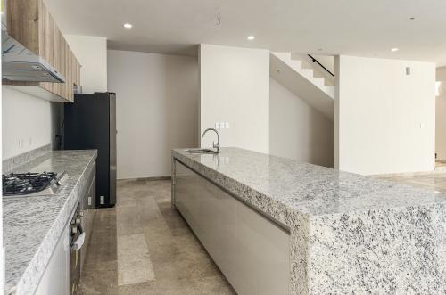 1697-48580-Casa-en-venta-en-Viladiu-Cholul-con-alberca-y-cocina-integral_(12).jpg