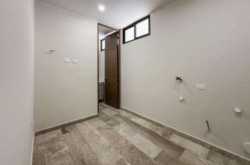 1697-48586-Casa-en-venta-en-Viladiu-Cholul-con-alberca-y-cocina-integral_(18).jpg