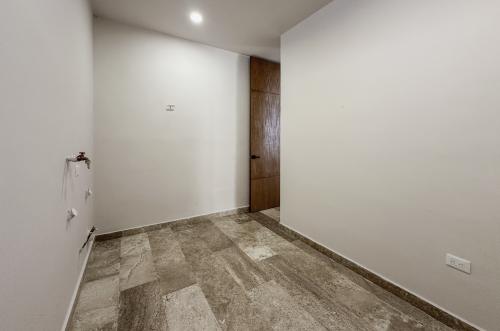 1697-48588-Casa-en-venta-en-Viladiu-Cholul-con-alberca-y-cocina-integral_(20).jpg