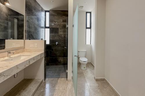 1697-48621-Casa-en-venta-en-Viladiu-Cholul-con-alberca-y-cocina-integral_(53).jpg