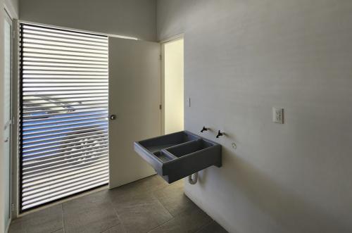 1718-48504-Casa-en-venta-en-Cholul-Merida-Oasis-residencial-3-habitaciones-y-alberca_(13).jpg
