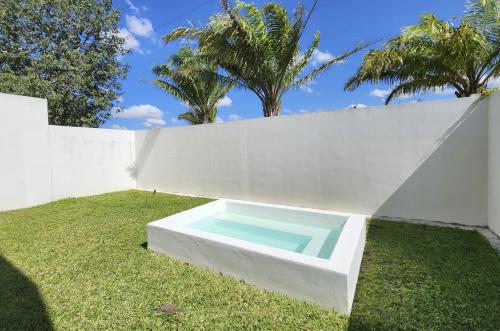 1718-48512-Casa-en-venta-en-Cholul-Merida-Oasis-residencial-3-habitaciones-y-alberca_(20).jpg