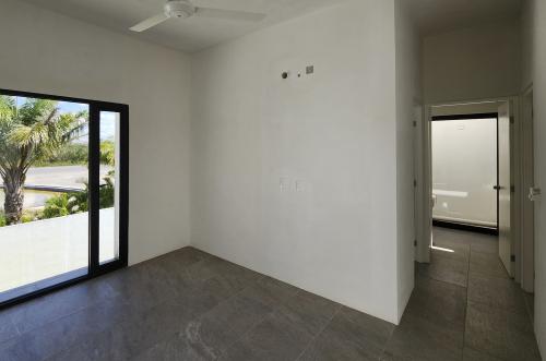 1718-48513-Casa-en-venta-en-Cholul-Merida-Oasis-residencial-3-habitaciones-y-alberca_(22).jpg