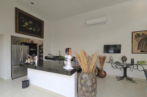 1755-48967-Casa-en-Venta-en-Conkal-Merida-Privada-Canarias-de-una-planta_(8).jpg
