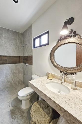 1755-48991-Casa-en-Venta-en-Conkal-Merida-Privada-Canarias-de-una-planta_(31).jpg