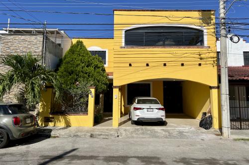 1760-49057-Casa-en-venta-en-Francisco-de-Montejo-de-3-recamaras-y-estudio_(1).jpg