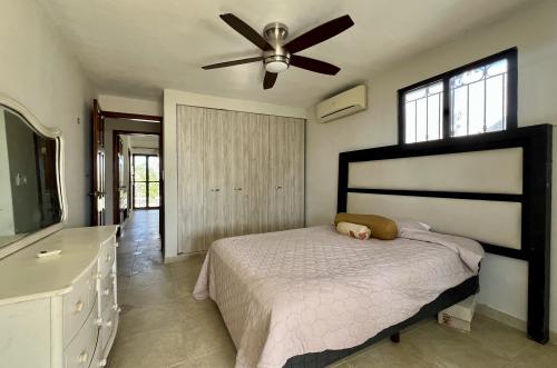 1760-49076-Casa-en-venta-en-Francisco-de-Montejo-de-3-recamaras-y-estudio_(21).jpg