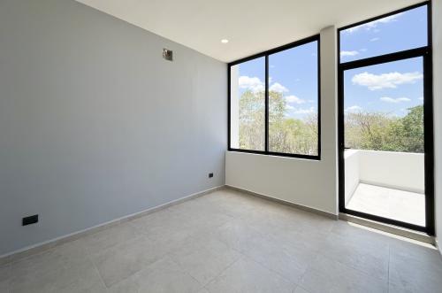 1772-49419-Casa-en-venta-cholul-merida-morera-3-recamaras-cochera-y-terraza-techada_(12).jpg