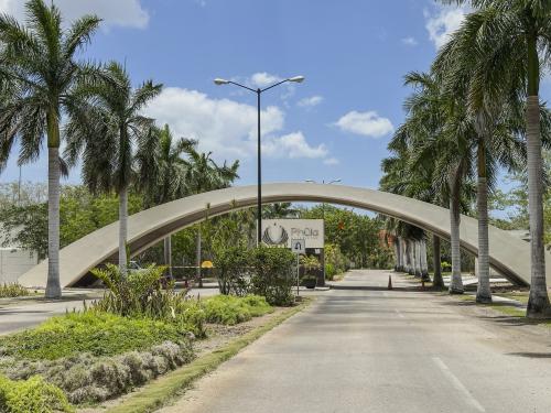 1780-49434-Terreno-en-venta-de-2000-metros-cuadrados-en-el-norte-de-Merida-Phula-Dzidzilche_(3).jpg